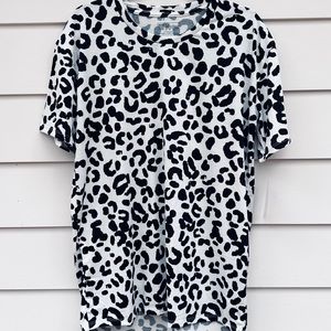 LuLaRoe animal print Hudson shirt L